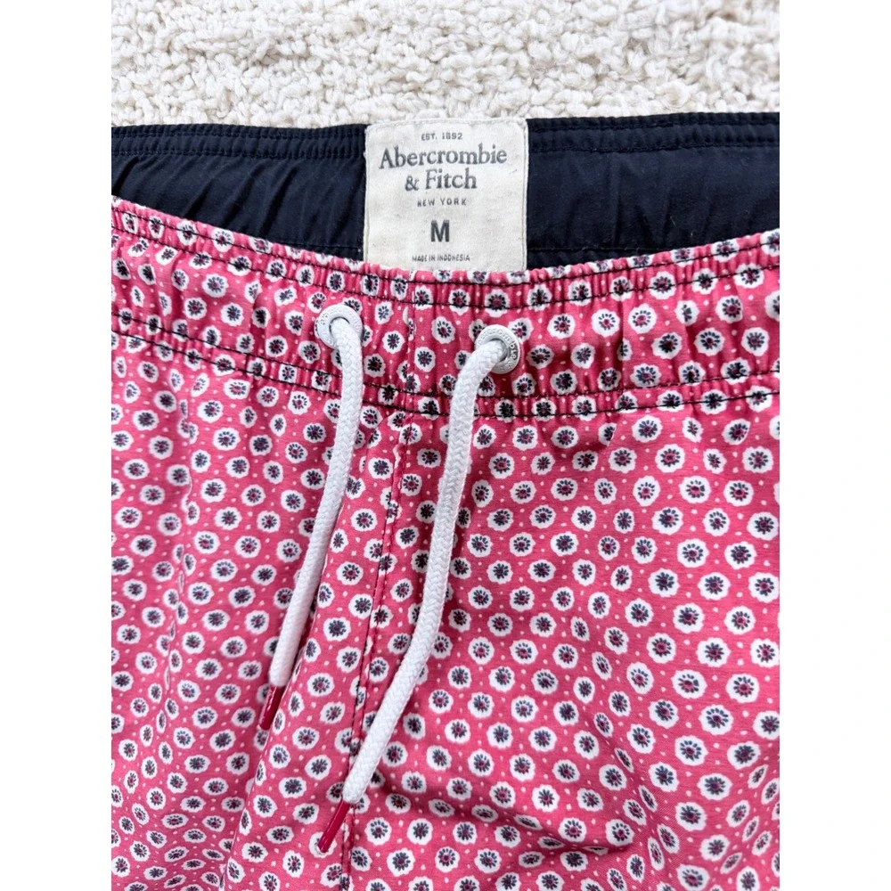 Abercrombie & Fitch Swim Trunks Mens Medium Pink Excellent Floral Board Shorts